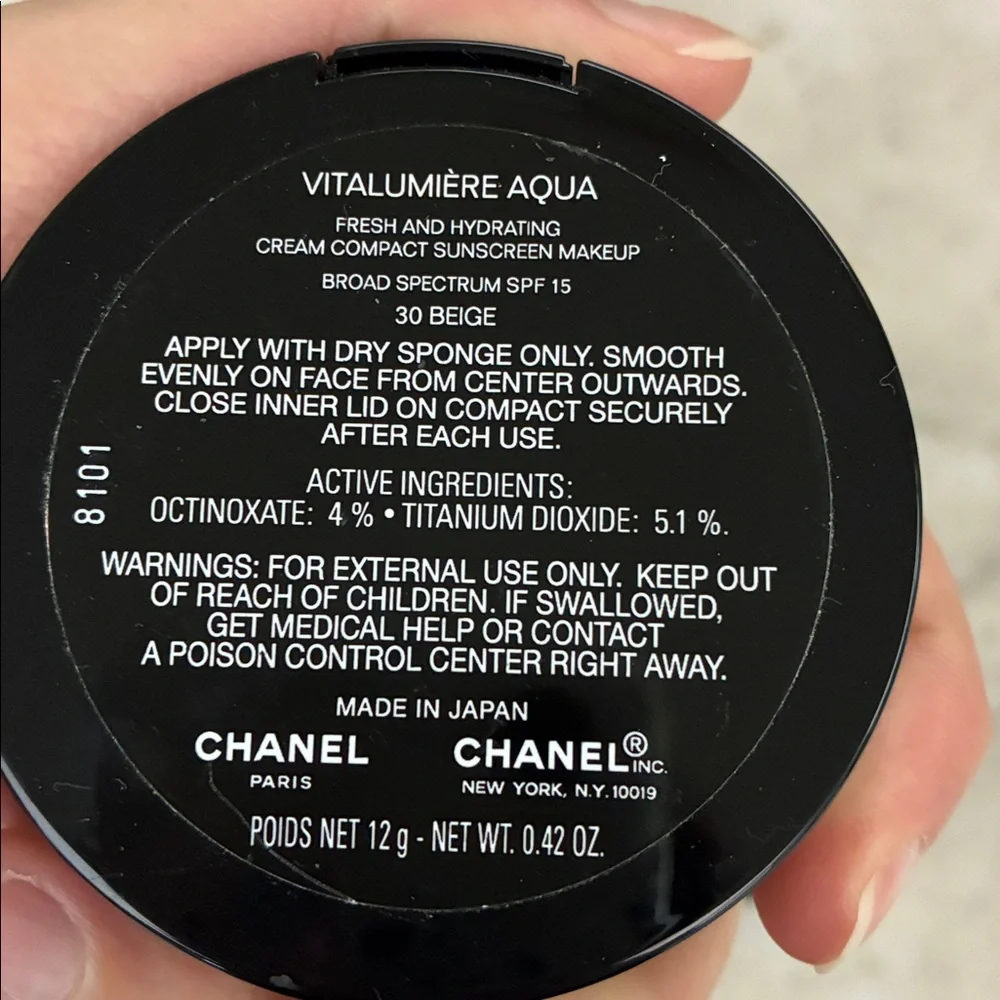 2 empty Chanel refillable compacts - Picture 4 of 16